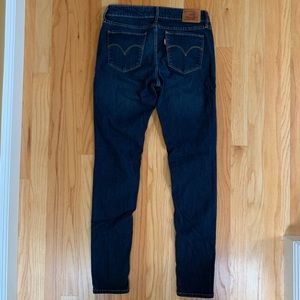 Levi’s 711 Skinny Jeans